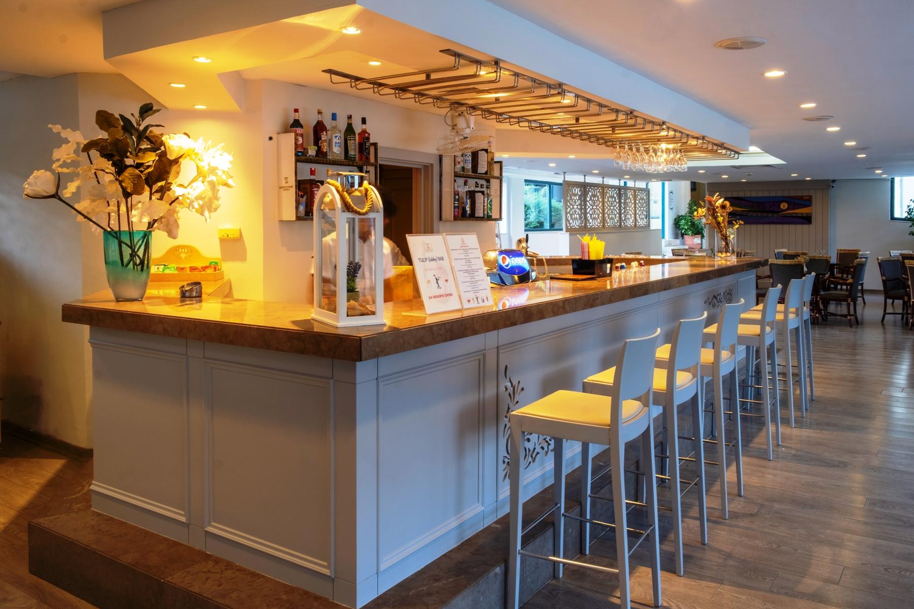 Queen'S Park Le Jardin Kemer Bagian luar foto