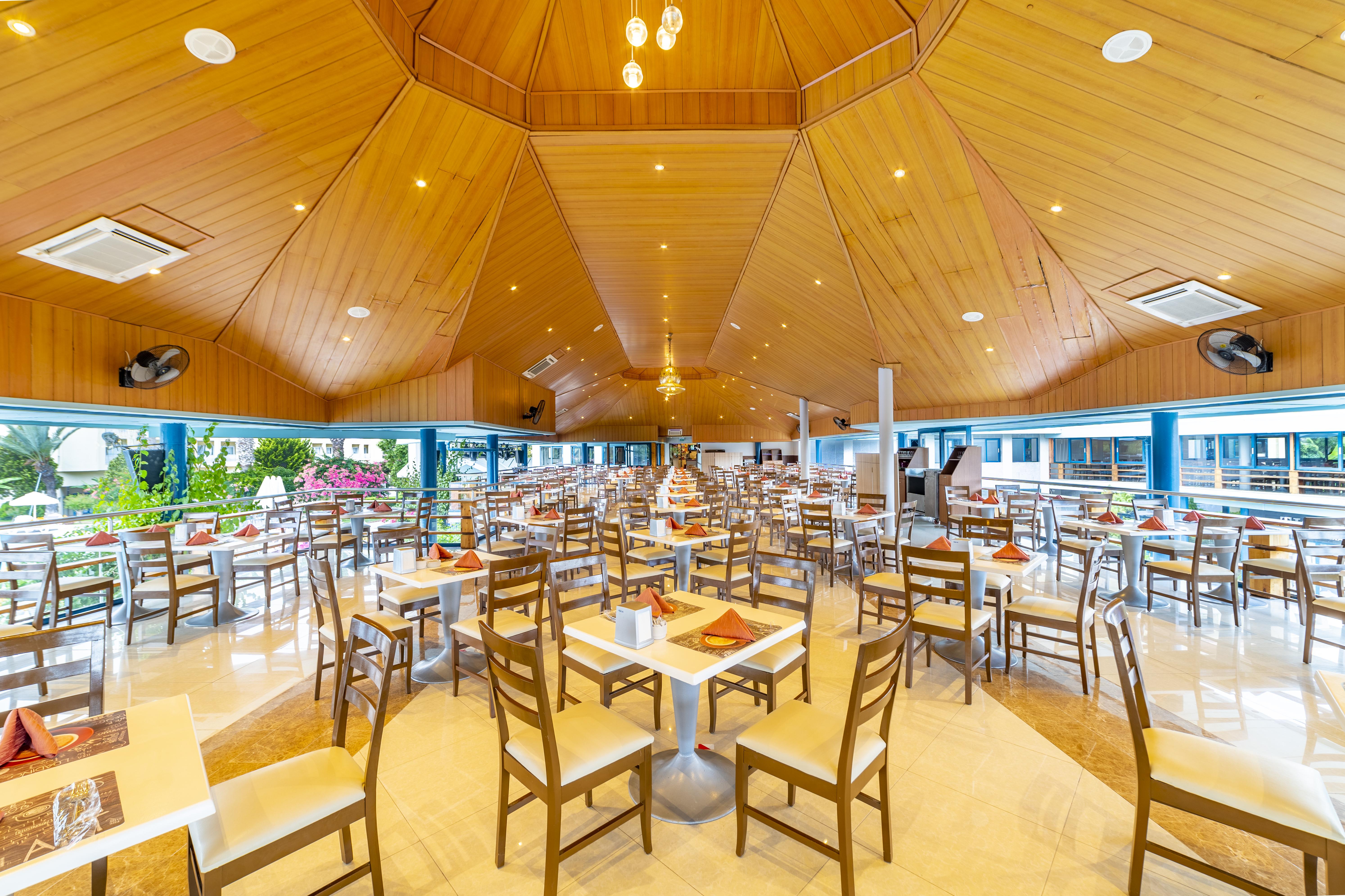 Queen'S Park Le Jardin Kemer Bagian luar foto