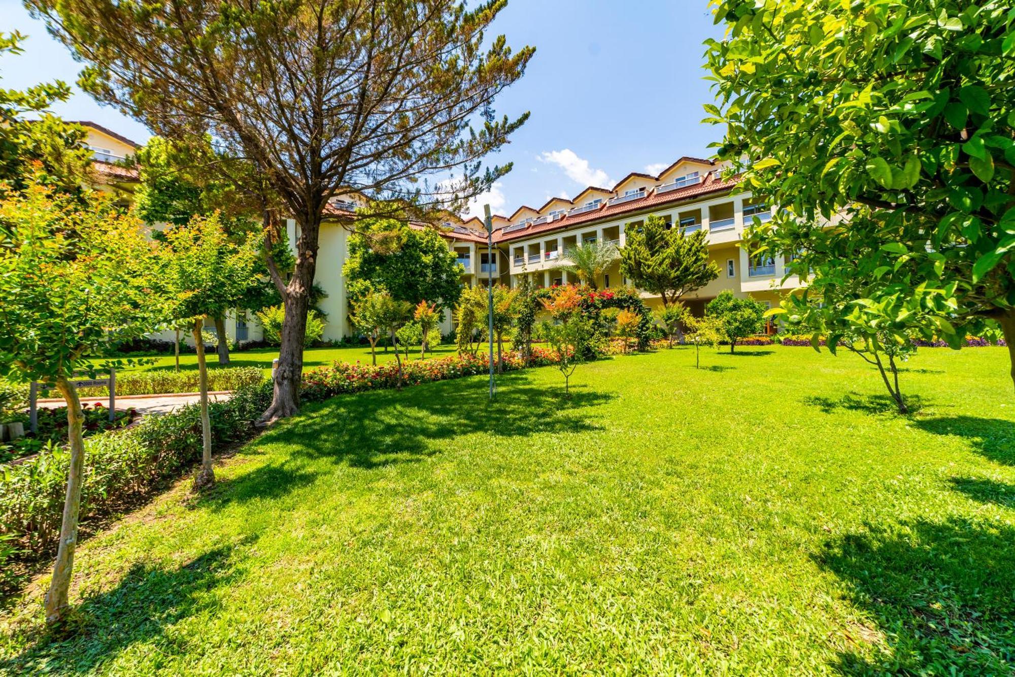 Queen'S Park Le Jardin Hotel Kemer Bagian luar foto