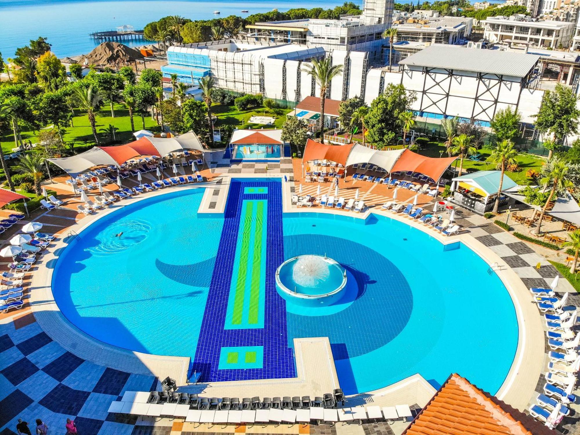 Queen'S Park Le Jardin Hotel Kemer Bagian luar foto